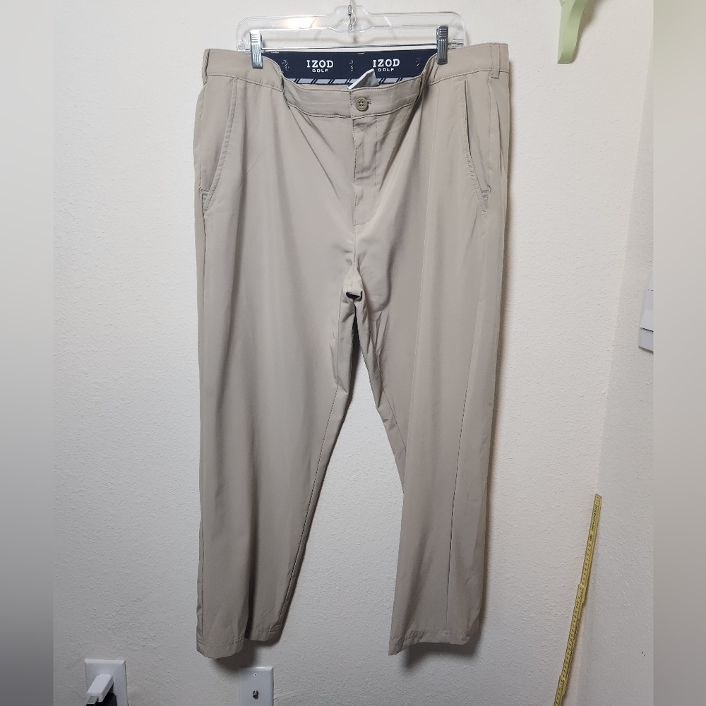 IZOD Men's Swing Flex Golf Pants Khaki Flat Front 40x30 UPF 40 Straight Fit